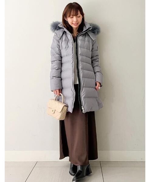 DRESSTERIOR（ドレステリア）の「【CLASSY.12月号掲載/フード＆ファー取り外し可】ブルーFOXファー ホワイトグースダウン（ダウンジャケット/コート・レディース・グレー/ブラック・40/38/36/34）」の16枚目の写真