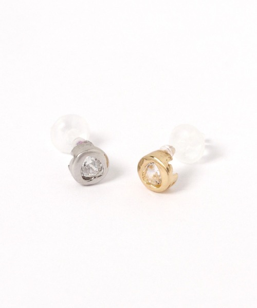 LAKOLE（ラコレ）の「丸ビジュー樹脂ポストピアス / 592920（ピアス（両耳用）・レディース・その他1/その他2・FREE）」の3枚目の写真