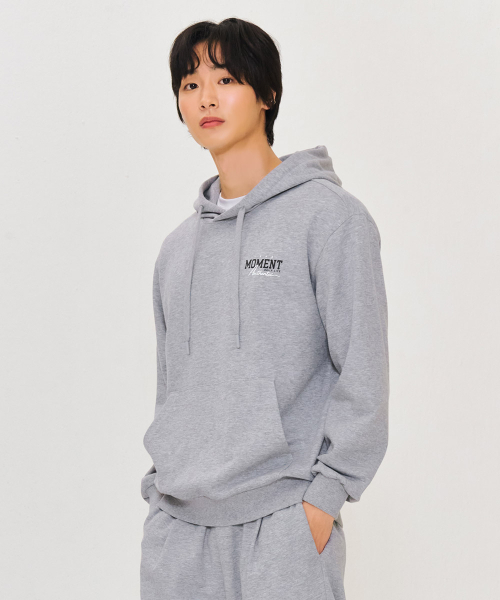 CHASECULT(チェイスカルト)の「ユニセックスエッセンシャルグラフィックフードパーカー-グレー(スウェット・メンズ・MD.Gray・90/100/110/95/105)」の1枚目の写真