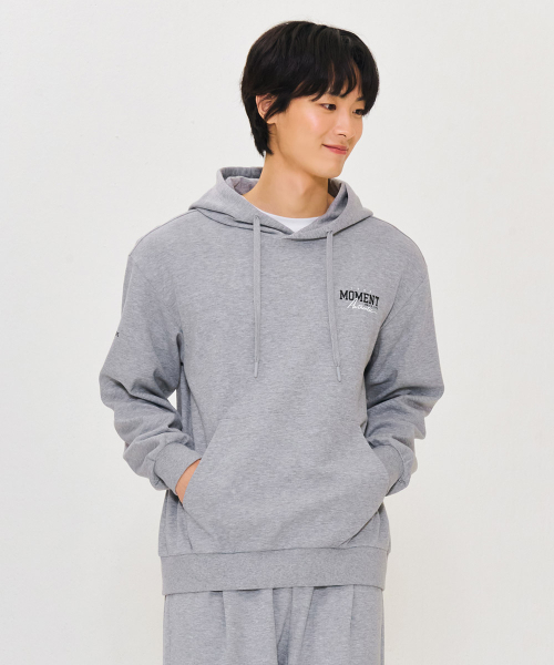 CHASECULT(チェイスカルト)の「ユニセックスエッセンシャルグラフィックフードパーカー-グレー(スウェット・メンズ・MD.Gray・90/100/110/95/105)」の2枚目の写真