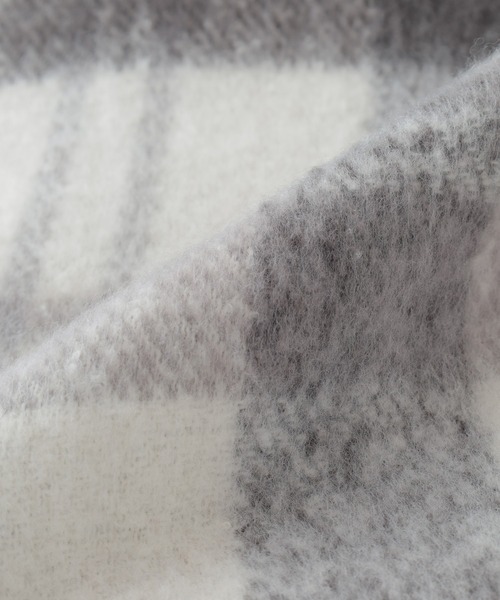 Honeys（ハニーズ）の「太フリンジマフラー・柄（マフラー・レディース・ピンク系その他/ブルー系その他3/ホワイト系その他2/ブラック系その他/ホワイト系その他3・FREE）」の15枚目の写真