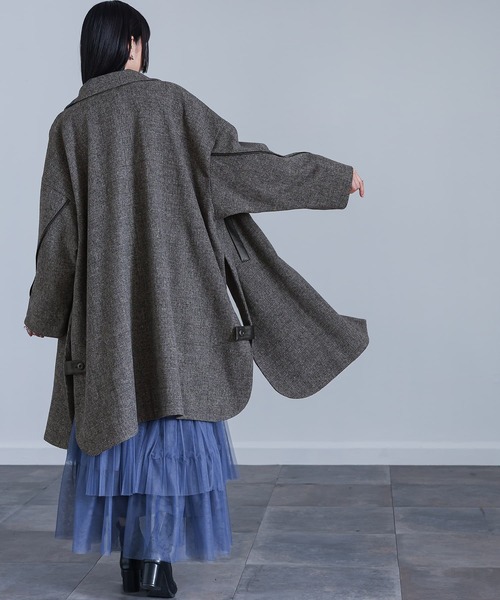 kOhAKU（コハク）の「『ストール付きオーバーサイズコート』（ステンカラーコート・レディース・グレー・FREE）」の6枚目の写真