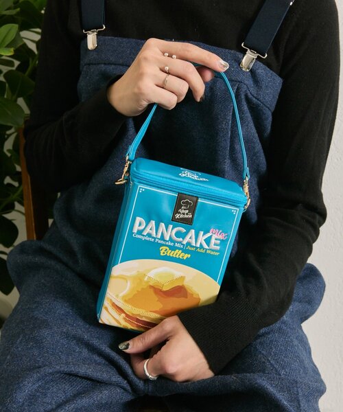 ear PAPILLONNER(イアパピヨネ)の「《別注》【yup!(ヤップ)】PANCAKE BAG/パンケーキボックスバッグ(ハンドバッグ・レディース・ブルー系その他・FREE)」の12枚目の写真