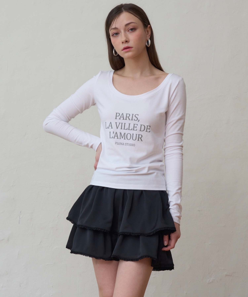 PLUNASTUDIO(プルナスタジオ)の「サランの街 オフショルダー ロングスリーブT ホワイト(Tシャツ/カットソー・レディース・ホワイト・FREE)」の1枚目の写真