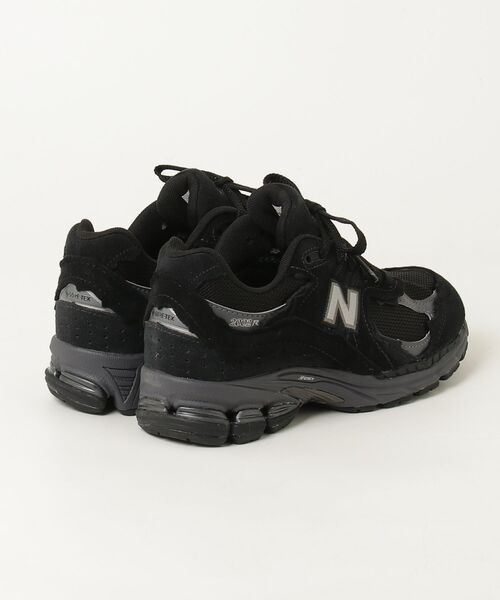 NEW BALANCE(ニューバランス)の「2002 Decon Gore-Tex(R)(スニーカー・メンズ・グレー/ブラック・27.5cm/27.0cm/23.5cm/23.0cm/22.5cm/22.0cm/26.5cm/26.0cm/25.5cm/25.0cm/24.5cm/24.0cm/30.0cm/29.0cm/28.5cm/28.0cm)」の5枚目の写真