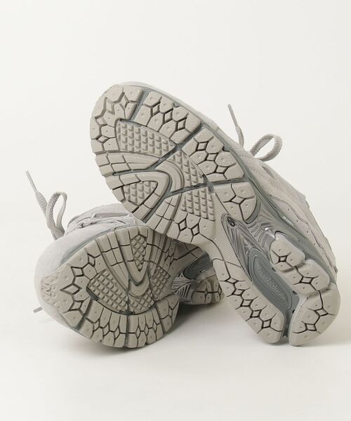 NEW BALANCE(ニューバランス)の「2002 Decon Gore-Tex(R)(スニーカー・メンズ・グレー/ブラック・27.5cm/27.0cm/23.5cm/23.0cm/22.5cm/22.0cm/26.5cm/26.0cm/25.5cm/25.0cm/24.5cm/24.0cm/30.0cm/29.0cm/28.5cm/28.0cm)」の10枚目の写真