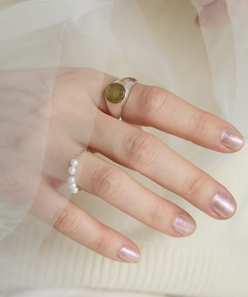 IENA（イエナ）の「GIGI/ジジ 別注 PEARL CHAIN RING EX（リング・レディース・ゴールド・FREE/13）」の3枚目の写真