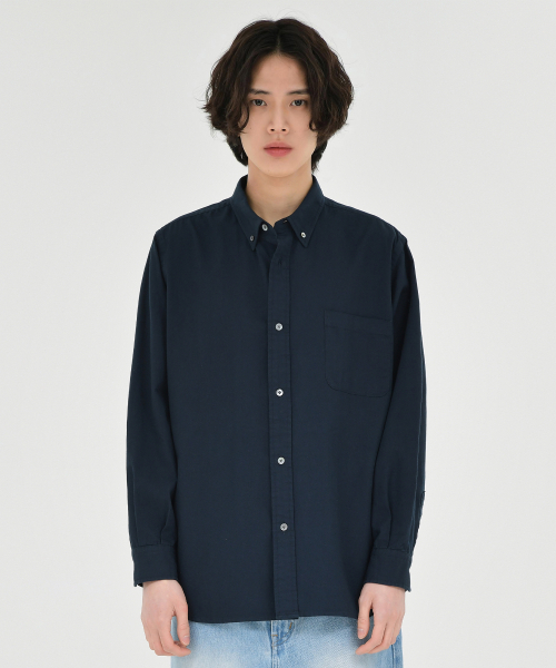 BROWNYARD（ブラウンヤード）の「ボタンダウンシャツ、ダークネイビー（シャツ/ブラウス・メンズ・その他・4/3/5）」の3枚目の写真