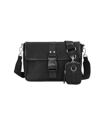SSRL（シエスタ ロイヤル レーベル）の「Brevity Flap Buckle Bag / Black（メッセンジャーバッグ）」