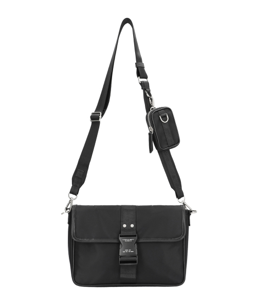 SSRL(シエスタ ロイヤル レーベル)の「Brevity Flap Buckle Bag / Black(メッセンジャーバッグ・レディース・その他・OS)」の6枚目の写真