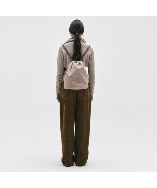 YURT(ユルト)の「CAMPBELL(WOOL)_2color(バックパック/リュック・レディース・ダークブラウン/グレイッシュベージュ・FREE)」の2枚目の写真