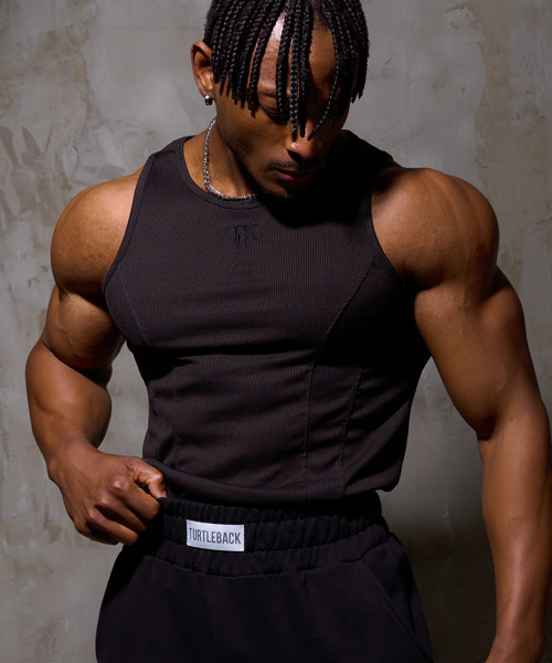 TURTLEBACK(タートルバック)の「TBK ribbed Incision sleeveless (Gray)(Tシャツ/カットソー・メンズ・グレー・LARGE/X-LARGE/XX-LARGE)」の3枚目の写真