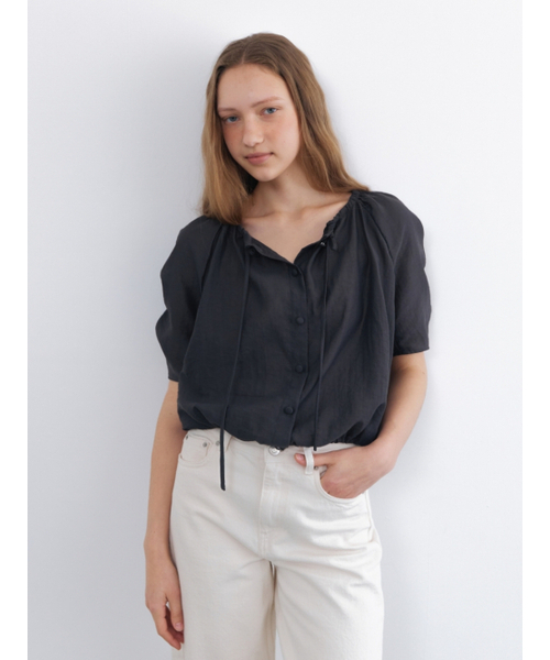 UNNOUT(アナウト)の「SEE-THROUGH SHIRRING BLOUSE CHARCOAL(シャツ/ブラウス・レディース・その他・FREE)」の1枚目の写真