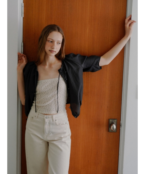 UNNOUT(アナウト)の「SEE-THROUGH SHIRRING BLOUSE CHARCOAL(シャツ/ブラウス・レディース・その他・FREE)」の2枚目の写真