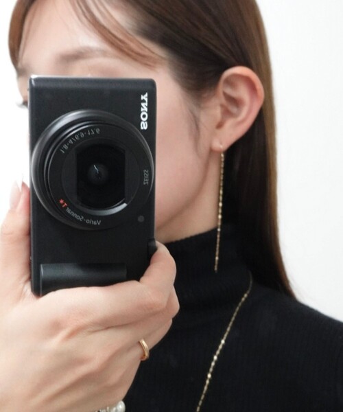 grace grace (グラスグラス)の「【grace grace/グラスグラス】10K ペタルチェーンピアス(ピアス(両耳用)・レディース・ゴールド・FREE)」の4枚目の写真