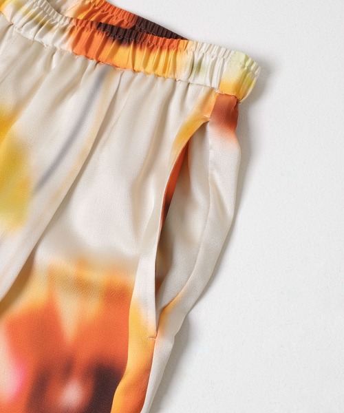 URBAN RESEARCH（アーバンリサーチ）の「ポピーフラワーギャザーパンツ（その他パンツ・レディース・ライトベージュ/ブラウン・38/36）」の11枚目の写真