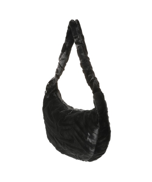 NIKE(ナイキ)の「NIKE NSW FX FUR SLOUCHY BAG HQ7515-010(ショルダーバッグ・レディース・ブラック・ONE SIZE)」の3枚目の写真