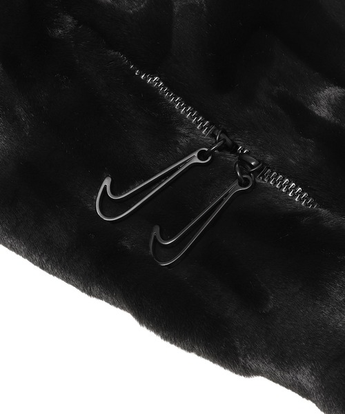 NIKE(ナイキ)の「NIKE NSW FX FUR SLOUCHY BAG HQ7515-010(ショルダーバッグ・レディース・ブラック・ONE SIZE)」の7枚目の写真