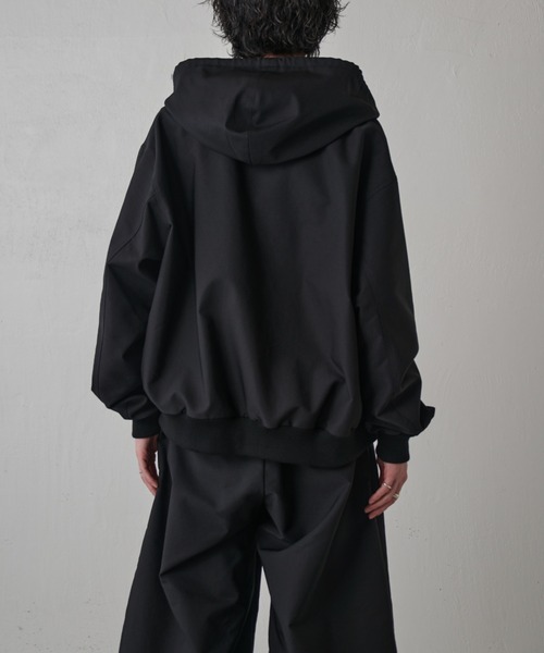 Lui's（ルイス）の「アクティブフードブルゾン（ブルゾン・メンズ・ブラック/ネイビー・S/M）」の10枚目の写真