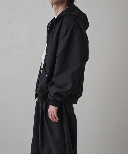 Lui's（ルイス）の「アクティブフードブルゾン（ブルゾン・メンズ・ブラック/ネイビー・S/M）」の8枚目の写真