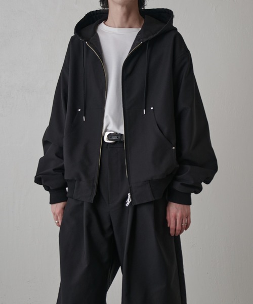 Lui's（ルイス）の「アクティブフードブルゾン（ブルゾン・メンズ・ブラック/ネイビー・S/M）」の6枚目の写真