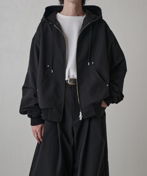 Lui's（ルイス）の「アクティブフードブルゾン（ブルゾン・メンズ・ブラック/ネイビー・S/M）」の5枚目の写真