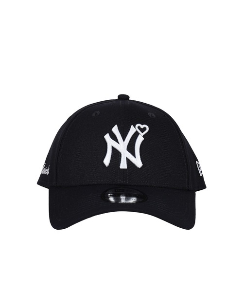 BASICKS(ベイシックス)の「NEWERA YANKEES CAP(キャップ・レディース・レッド/ネイビー/ブラック・OS)」の2枚目の写真