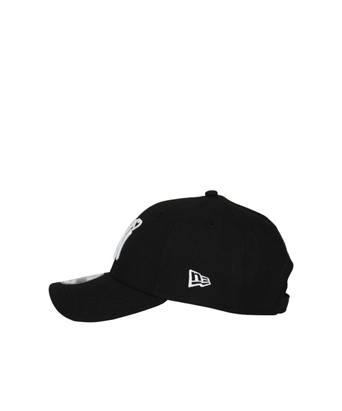 BASICKS(ベイシックス)の「NEWERA YANKEES CAP(キャップ・レディース・レッド/ネイビー/ブラック・OS)」の4枚目の写真