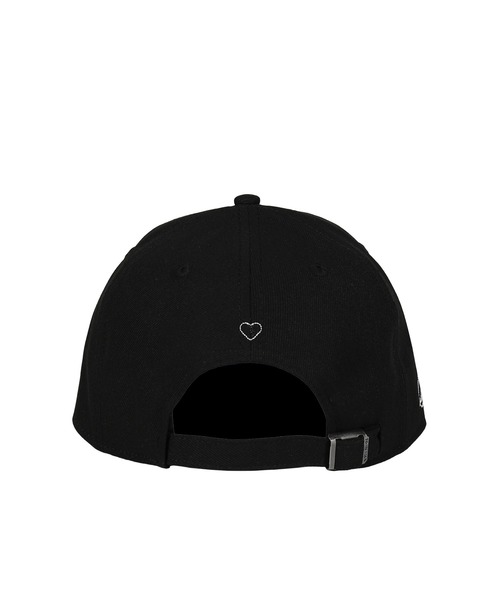 BASICKS(ベイシックス)の「NEWERA YANKEES CAP(キャップ・レディース・レッド/ネイビー/ブラック・OS)」の6枚目の写真