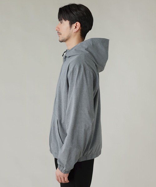 LIL VENDARS（リルヴェンダース）の「Buyer's Select/【セットアップ対応】【吸水速乾/UVケア】ドライアクティブハイネックジップパーカー（パーカー・メンズ・グレー/ブラック/チャコール・M/L/LL）」の5枚目の写真