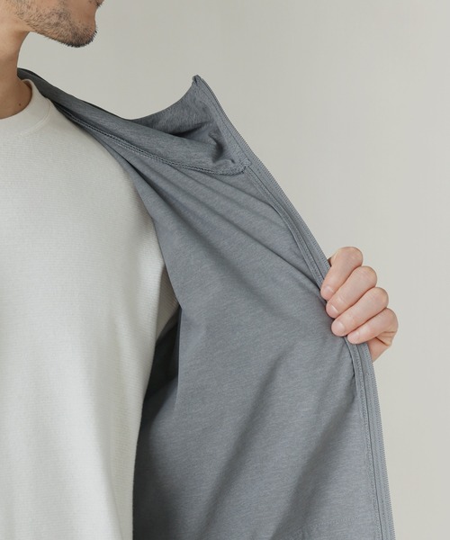 LIL VENDARS（リルヴェンダース）の「Buyer's Select/【セットアップ対応】【吸水速乾/UVケア】ドライアクティブハイネックジップパーカー（パーカー・メンズ・グレー/ブラック/チャコール・M/L/LL）」の12枚目の写真