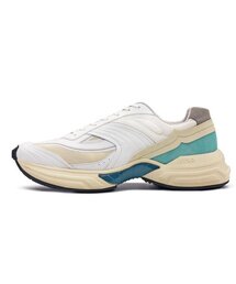 IYSO（イソ）の「アキュミックターコイズ（スニーカー）」