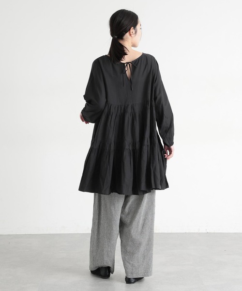 studio CLIP（スタディオクリップ）の「《natural by clip》ダブルフロントCティアードチュニックブラウス（シャツ/ブラウス・レディース・オフホワイト/ブラック/ライトピンク・FREE）」の20枚目の写真