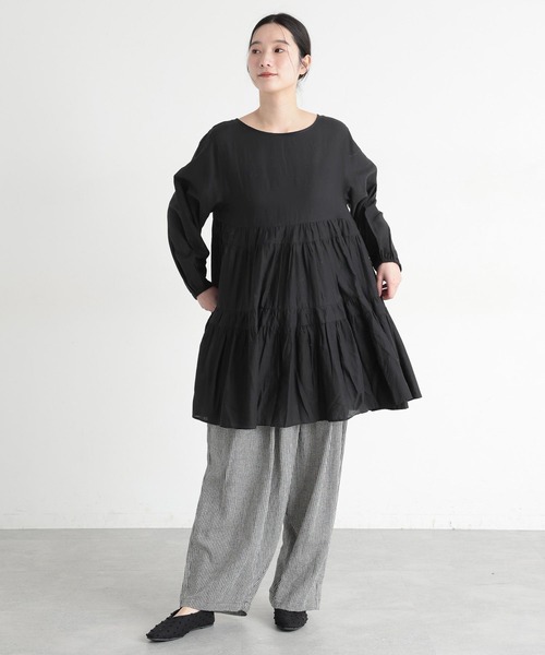 studio CLIP（スタディオクリップ）の「《natural by clip》ダブルフロントCティアードチュニックブラウス（シャツ/ブラウス・レディース・オフホワイト/ブラック/ライトピンク・FREE）」の21枚目の写真