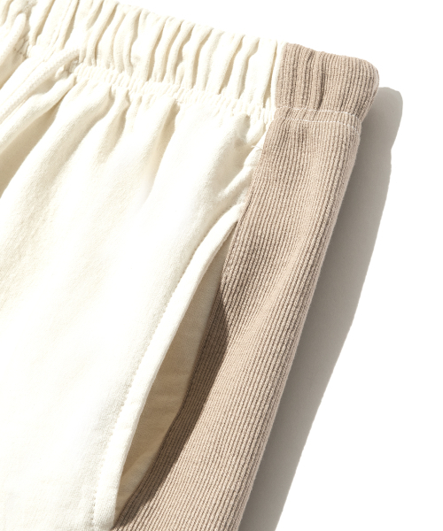 PIECEMAKER(ピースメーカー)の「SIDE RIBBED SWEAT SHORTS (CREAM)(その他パンツ・レディース・その他・FREE)」の6枚目の写真