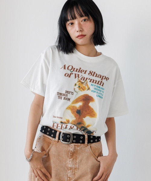 PBLIM（ページボーイリム）の「《UNISEX》レイジーキャットＴシャツ（Tシャツ/カットソー・レディース・オフホワイト/ネイビー・SMALL/MEDIUM）」の2枚目の写真