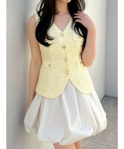 dazzlin(ダズリン)の「ジレレイヤードコンビミニワンピース(ワンピース・レディース・イエロー/アイボリー/チャコールグレー・MEDIUM/SMALL)」の3枚目の写真