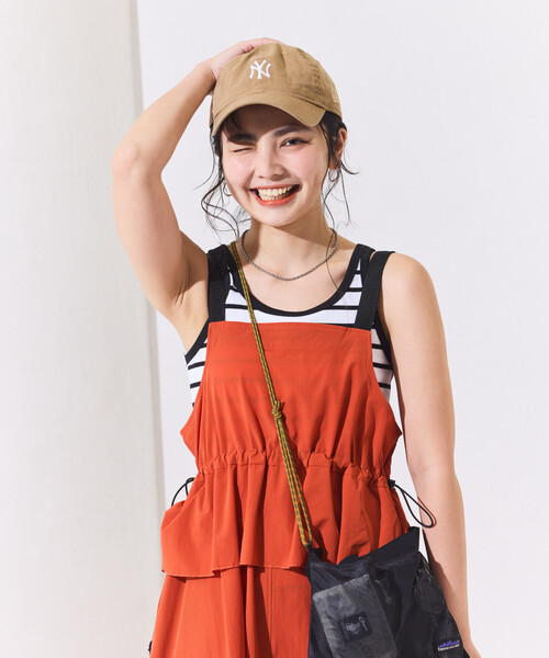 FREAK'S STORE(フリークスストア)の「THOUSAND MILE × FREAK'S STORE/サウザンドマイル 別注 UVカット ペプラムギャザーサロペ ワンピース(ワンピース・レディース・ブラック/オレンジ・フリ-)」の9枚目の写真