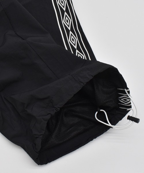 UMBRO（アンブロ）の「UMBRO/アンブロ UMBROﾌﾊｸﾄﾗｯｸﾊﾟﾝﾂ ロンパン UM26SSAL-PT01 ムラサキスポーツ限定（その他パンツ・メンズ・ブラック/ネイビー・L/M）」の11枚目の写真