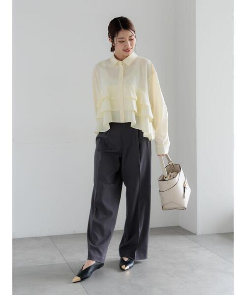 Te chichi（テチチ）の「ティアードフリルクロップトシャツ（シャツ/ブラウス・レディース・イエロー/ネイビー/オフホワイト・F）」の4枚目の写真