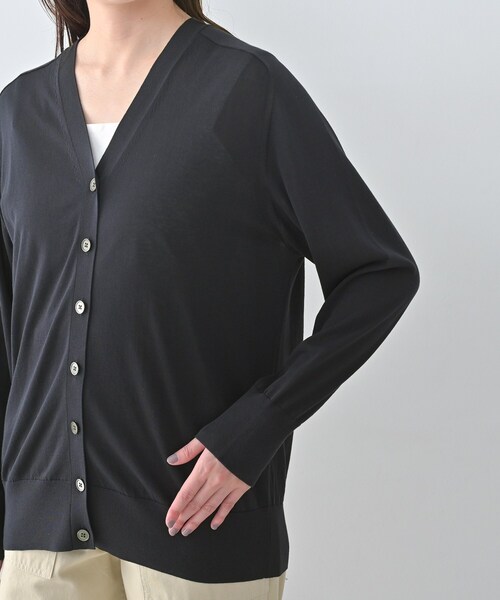 UNTITLED（アンタイトル）の「◆シアーVネックカーディガン（カーディガン/ボレロ・レディース・ネイビー/ナチュラル・04/02/00/48/44）」の16枚目の写真