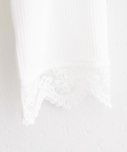 natural couture（ナチュラルクチュール）の「チュールレース付きテレコプルオーバー（Tシャツ/カットソー・レディース・ブラック/サックスブルー/ネイビー/オフホワイト・FREE）」の10枚目の写真