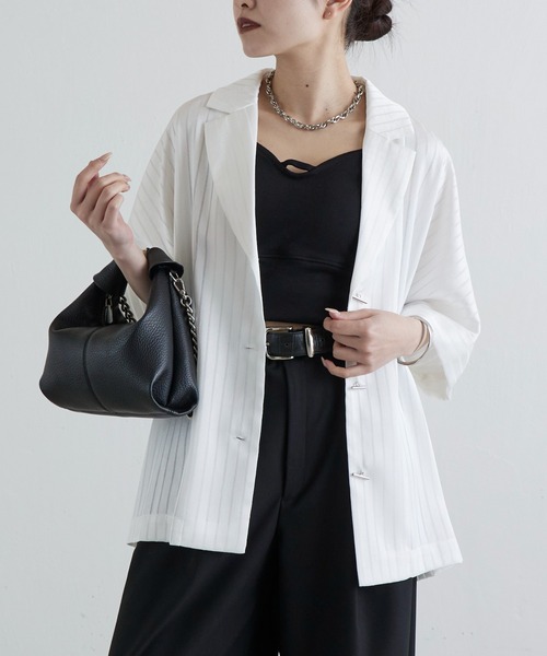 Lui's（ルイス）の「レースサテン開襟シャツ（シャツ/ブラウス・レディース・ベージュ/ブラック/オフホワイト・FREE）」の5枚目の写真