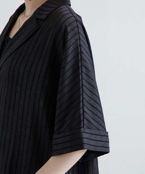 Lui's（ルイス）の「レースサテン開襟シャツ（シャツ/ブラウス・レディース・ベージュ/ブラック/オフホワイト・FREE）」の18枚目の写真