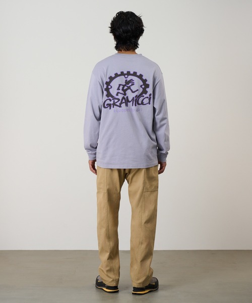 Gramicci(グラミチ)の「EQUIPPED FOR DIRT L/S TEE / エクイップドフォーダートロングスリーブTシャツ Gramicci グラミチ(Tシャツ/カットソー・メンズ・ラベンダー/ホワイト/ブラック系その他・S/M/L/XL/XXL)」の4枚目の写真