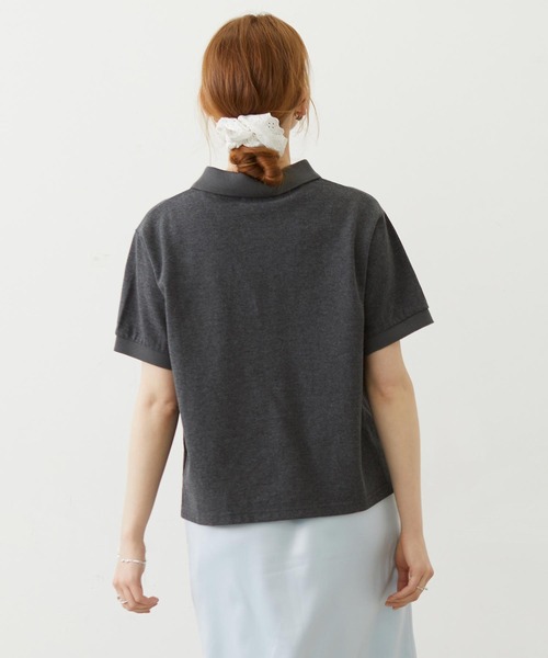 MILKFED.(ミルクフェド)の「EMBLEM EMBROIDERED POLO SHIRT(シャツ/ブラウス・レディース・チャコール/アッシュ/ライトピンク・S/M)」の20枚目の写真