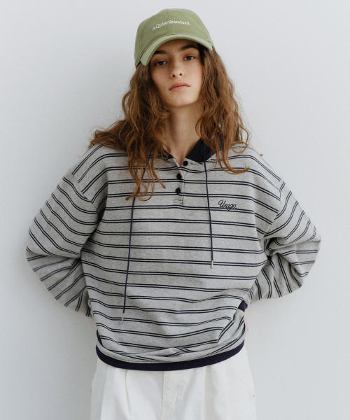 URAGO(ユラーゴ)の「Stripe logo hoodie anorak(パーカー・レディース・アッシュグレー/ブルー・FREE)」の3枚目の写真