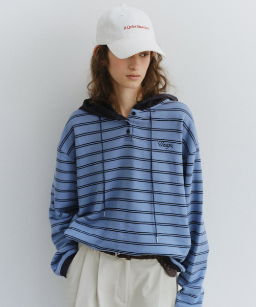 URAGO(ユラーゴ)の「Stripe logo hoodie anorak(パーカー・レディース・アッシュグレー/ブルー・FREE)」の5枚目の写真