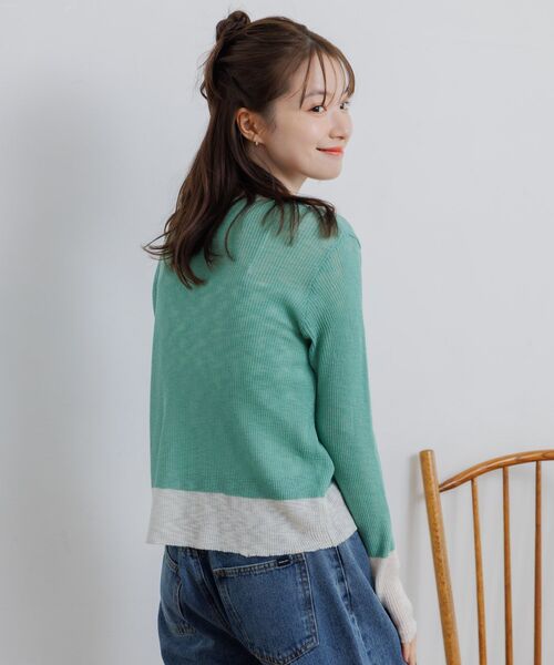 RETRO GIRL（レトロガール）の「バイカラーニットカーデ（カーディガン/ボレロ・レディース・グリーン/ベージュ/チャコールグレー・FREE）」の5枚目の写真