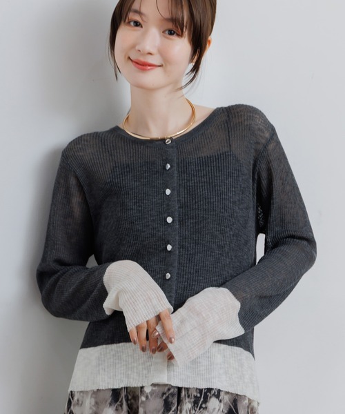 RETRO GIRL（レトロガール）の「バイカラーニットカーデ（カーディガン/ボレロ・レディース・グリーン/ベージュ/チャコールグレー・FREE）」の2枚目の写真